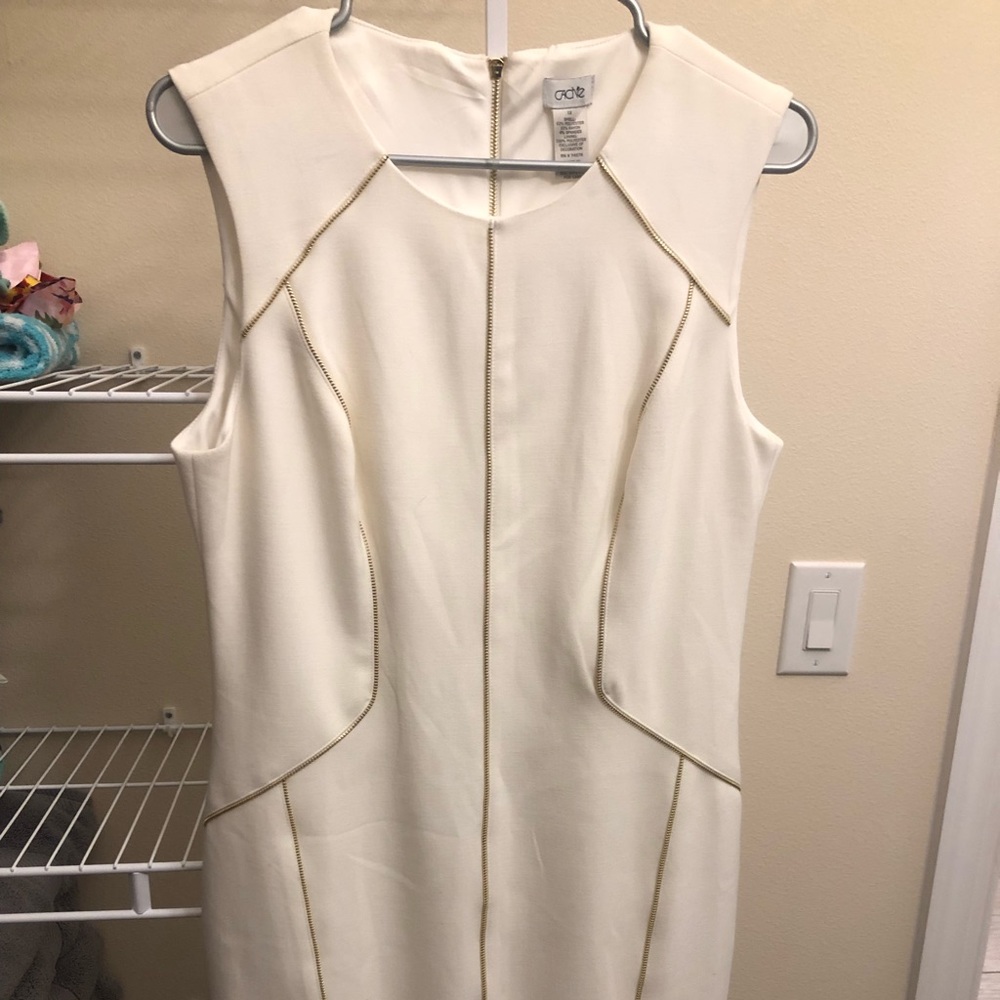Cache Dress Off-white & Gold